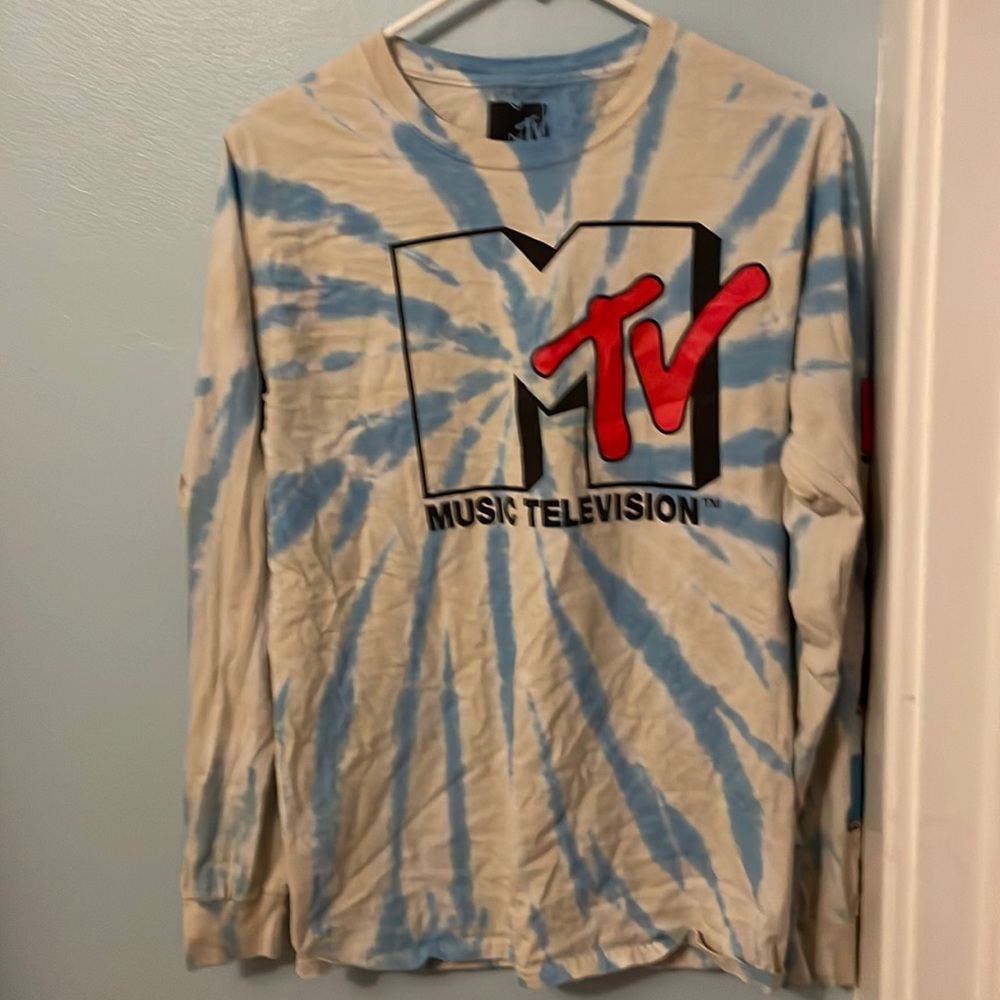 MTV long sleeve shirt